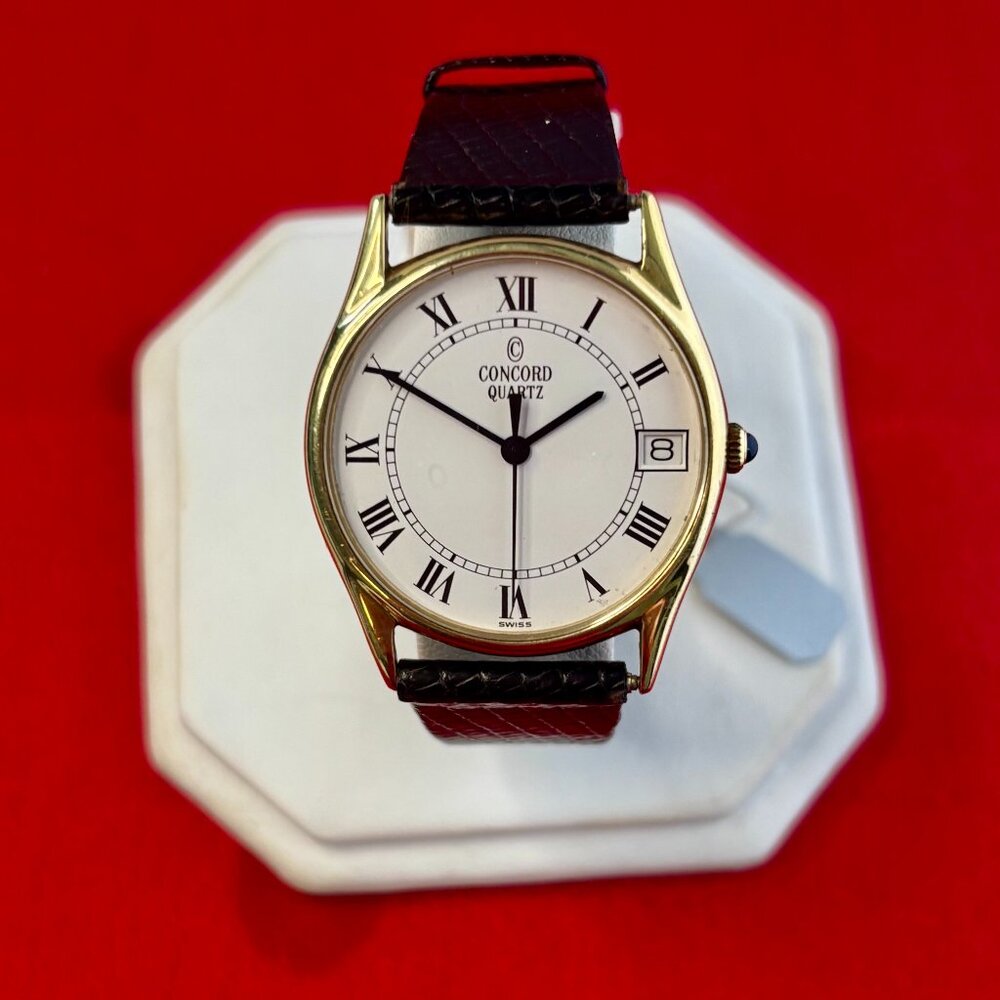14k yellow gold classic Concord pre - owned leather band watch